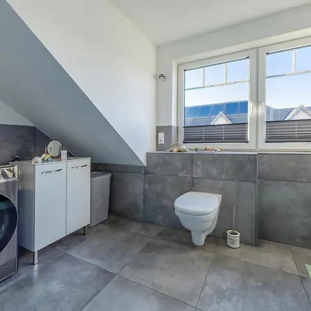 Nordsee-auszeit - Hafenruh - Haustierfrei - 500 M Zur Seehundstation - Ideal Fuer Familien & Paare Lägenhet
